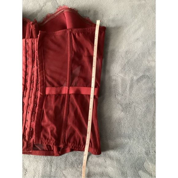 Victoria Secret Corset - Picture 13 of 13